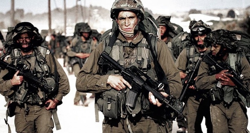  El ejercito israelí dijo que tomó edificios gubernamentales en Gaza 