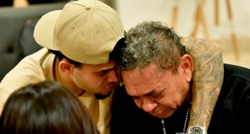  Luis Díaz se reencontró con su papá en Colombia antes de jugar para su Selección 