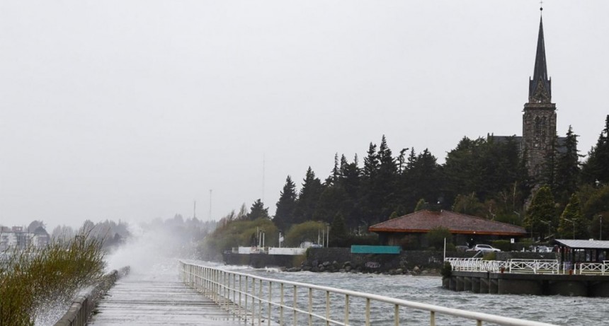  Siete provincias con alerta amarilla por fuertes vientos 
