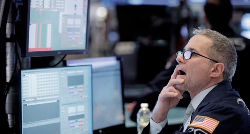  Acciones y bonos que cotizan en Wall Street se disparan tras el triunfo de Milei 