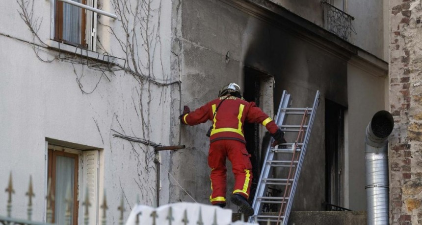  Tres muertos y ocho heridos en un incendio en el norte de París 