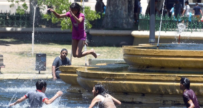  El calor no da tregua y ya se registran picos de más de 40 grados en el norte del país 