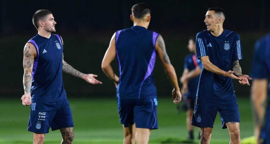  En el medio de rumores, De Paul y Di María entrenaron junto a Messi 