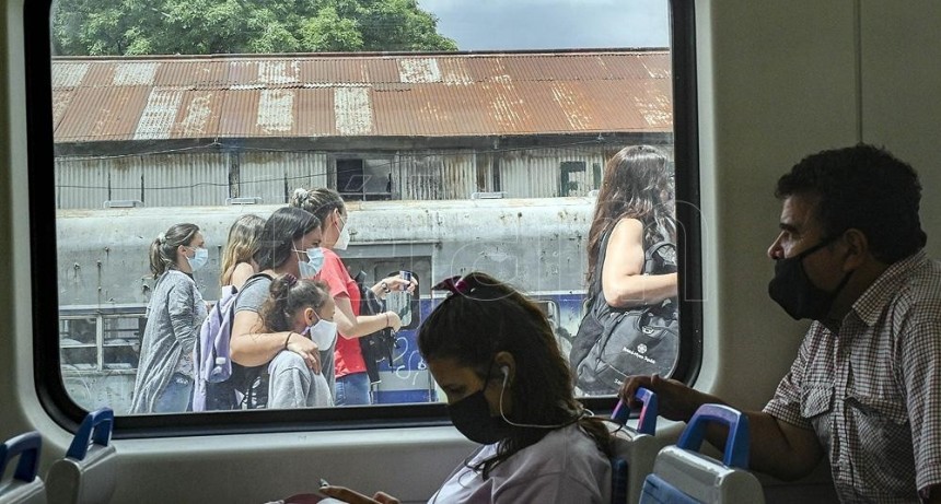  Por la suba de casos, recomiendan el uso de barbijos en el transporte público 