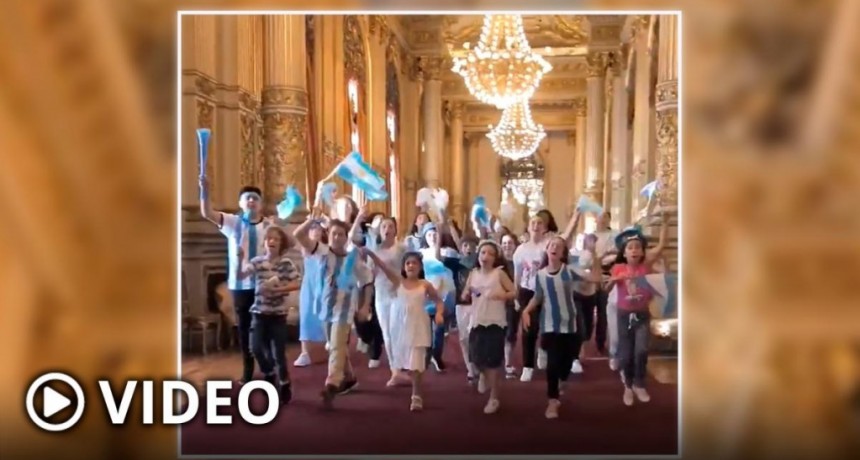  Imperdible: el coro de niños y niñas del Teatro Colón cantó 