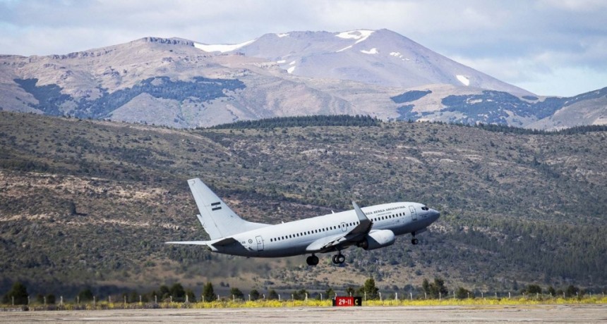 Brigadistas de otras zonas viajaron a Tierra del Fuego para combatir el incendio forestal 