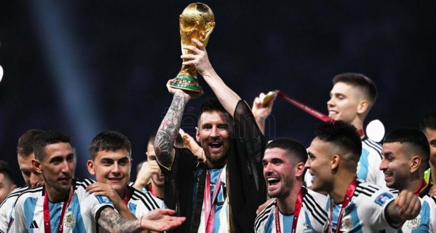  Un abogado le ofrece U$S 1.000.000 a Messi por la túnica con la que recibió la Copa 