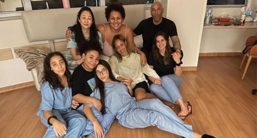  Pelé recibió la Navidad con su familia y se esperan horas 