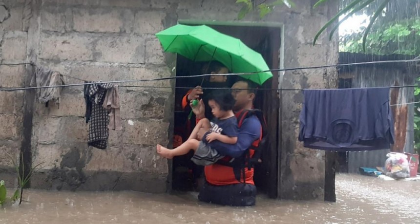  Ocho muertos, 19 desaparecidos y 46.000 evacuados por intensas lluvias en Filipinas 