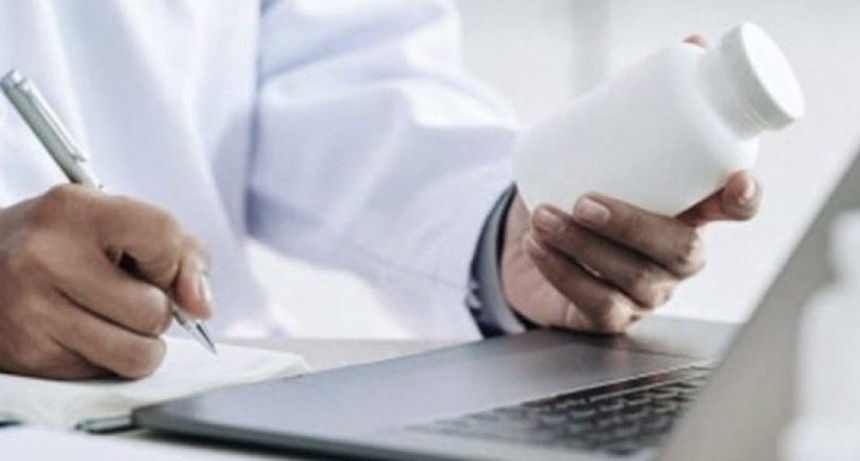  El Ministerio de Salud dejó sin validez las recetas médicas enviadas por mail o WhatsApp 