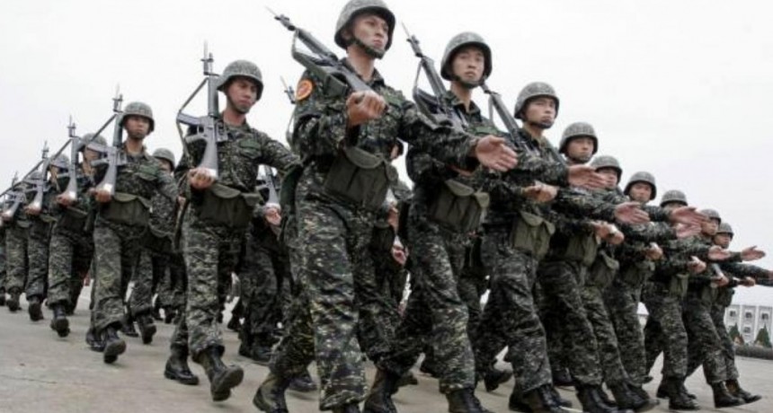  Taiwán amplía el servicio militar obligatorio 