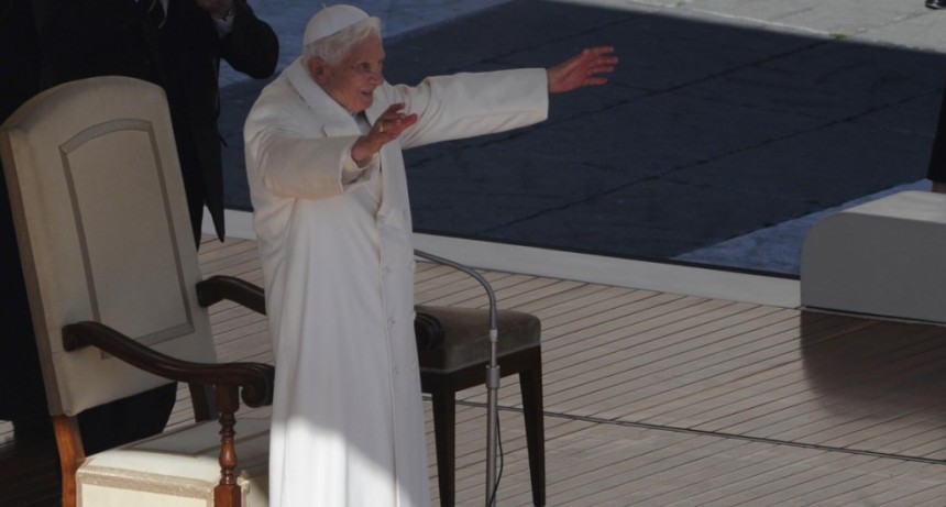  Murió Benedicto XVI, el Papa que con su renuncia abrió paso a Francisco 