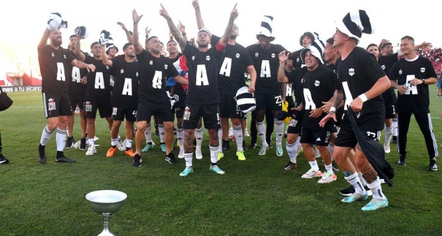  El modesto Deportivo Riestra se gana lugar en Primera 
