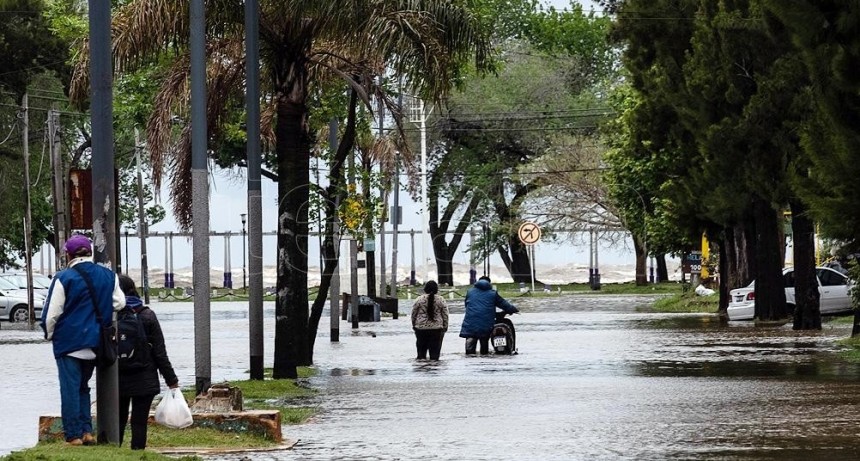  Alertas en las zonas ribereñas de CABA y el AMBA por crecidas en el Río de la Plata 