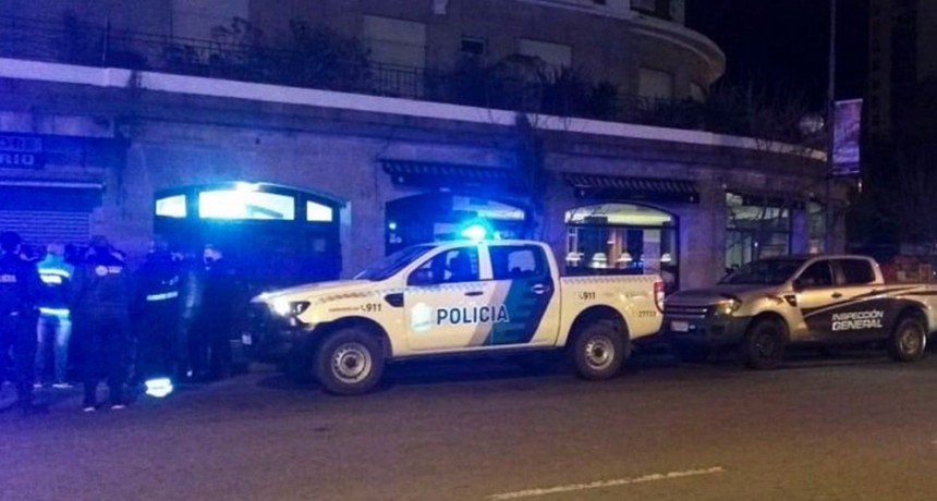  Clausuraron una fiesta clandestina con más de 3.000 asistentes en las afueras de La Plata 