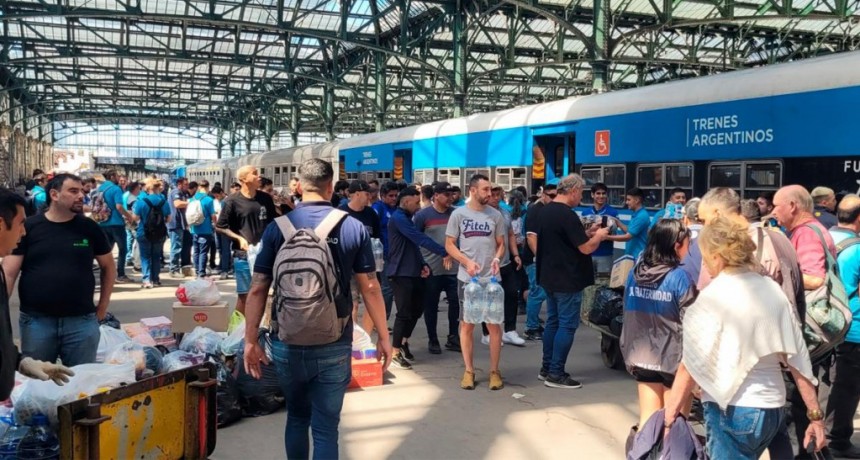  El Tren Solidario parti&oacute; a Bah&iacute;a Blanca con alimentos para los afectados por el temporal 