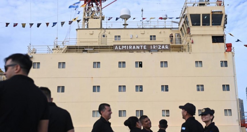  Parti&oacute; el rompehielos Irizar para la Campa&ntilde;a Ant&aacute;rtica de Verano 2023-2024 